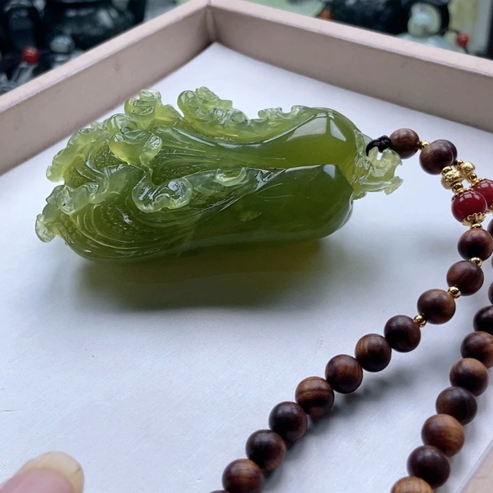 蛇纹石玉手把未镶嵌