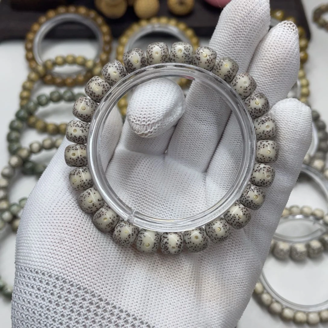 星月菩提手串9mm灰冰凤眼