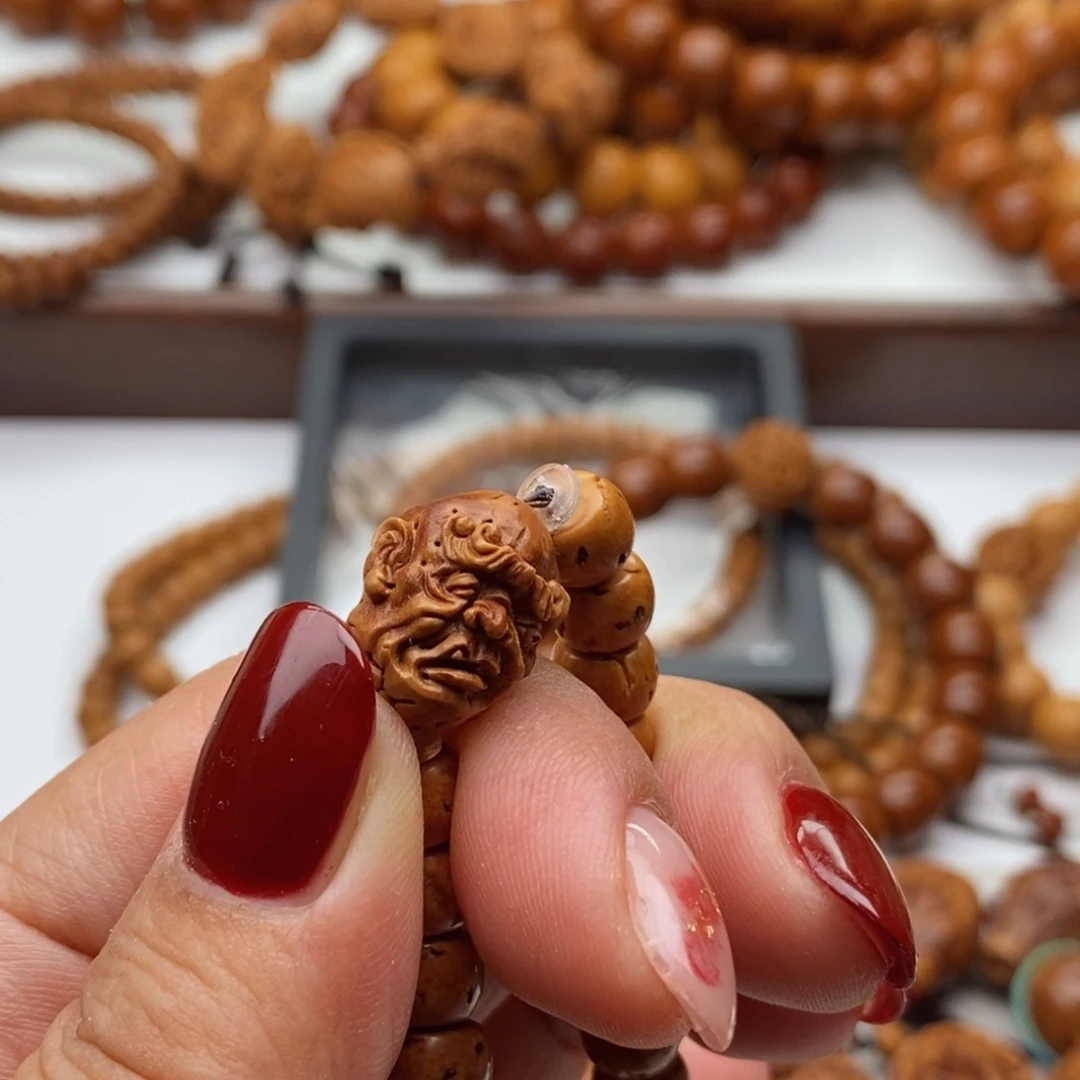 阿*桃核雕刻手工雕刻工艺品