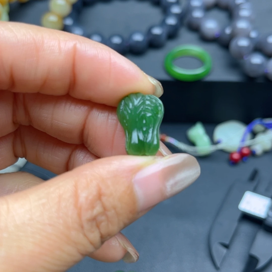 未镶嵌和田玉珠宝半成品