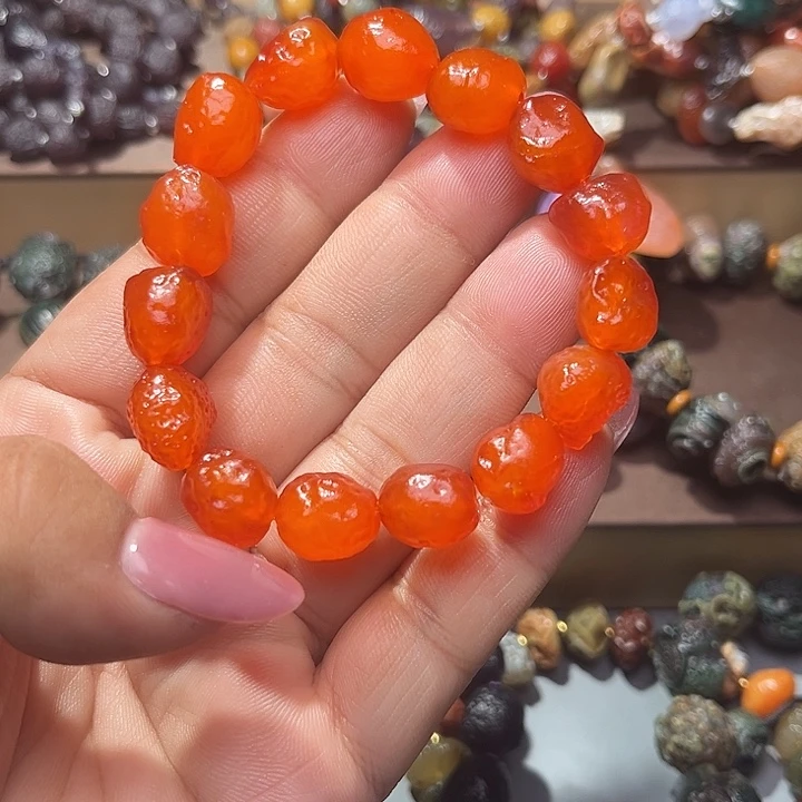 阿拉善彩玛瑙手串