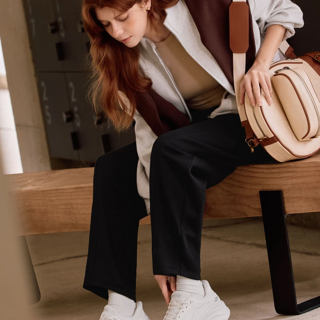 【斯凯奇】潮流百搭女士弯刀裤L425W074 DB