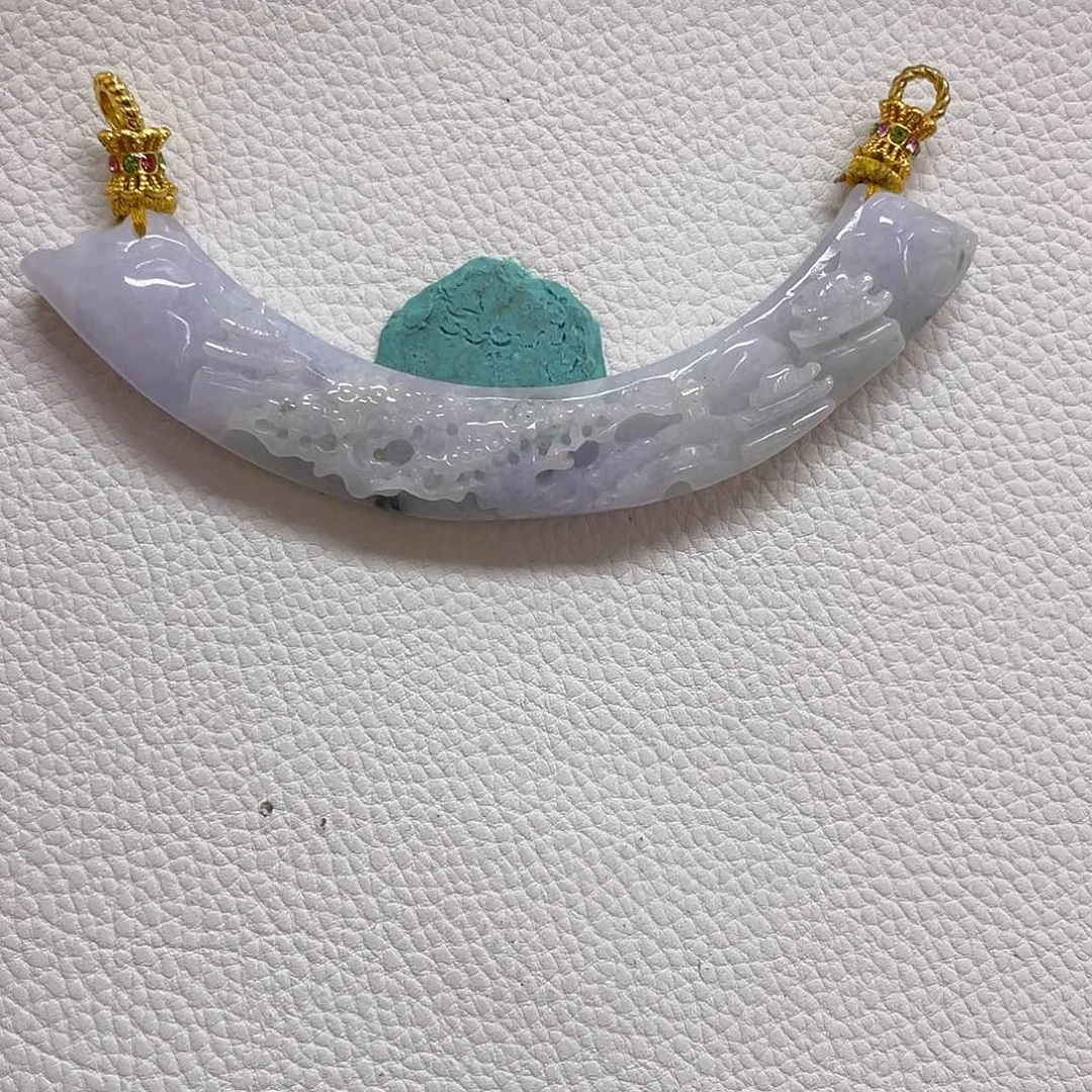 翡翠未镶嵌颈饰吊坠