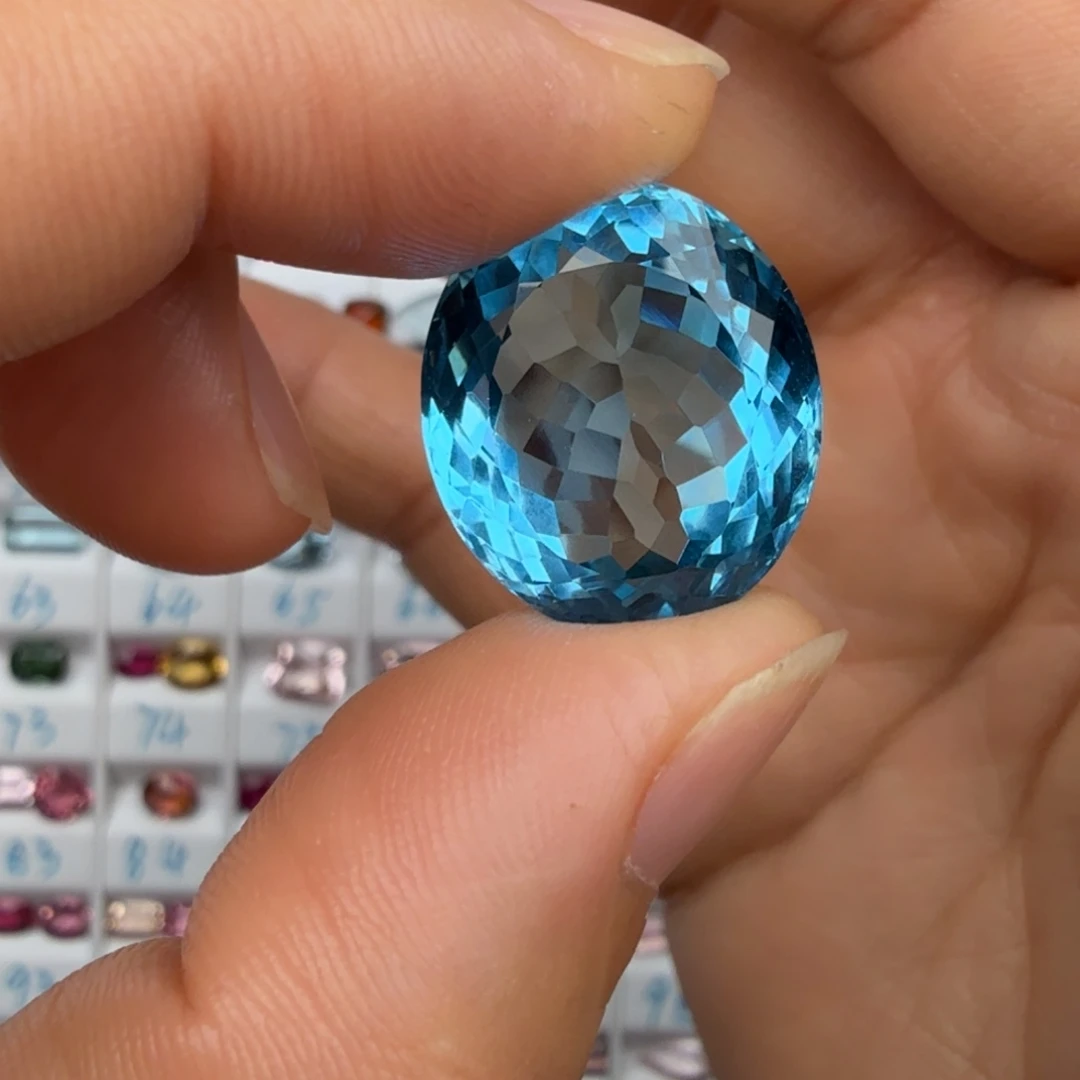 托帕石裸石天然32.96克拉