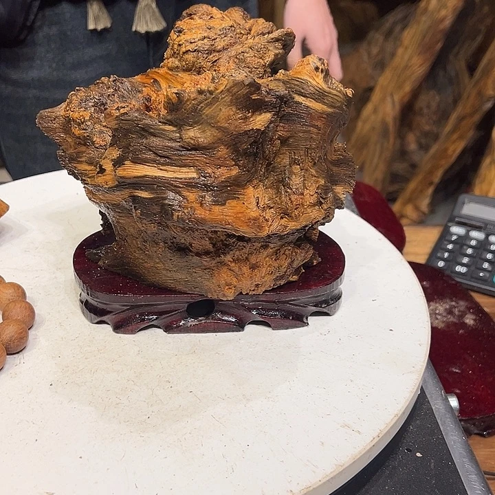 松木（琥珀木）飘**尘