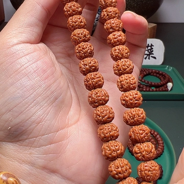 柏香籽/百香籽吊坠258.8