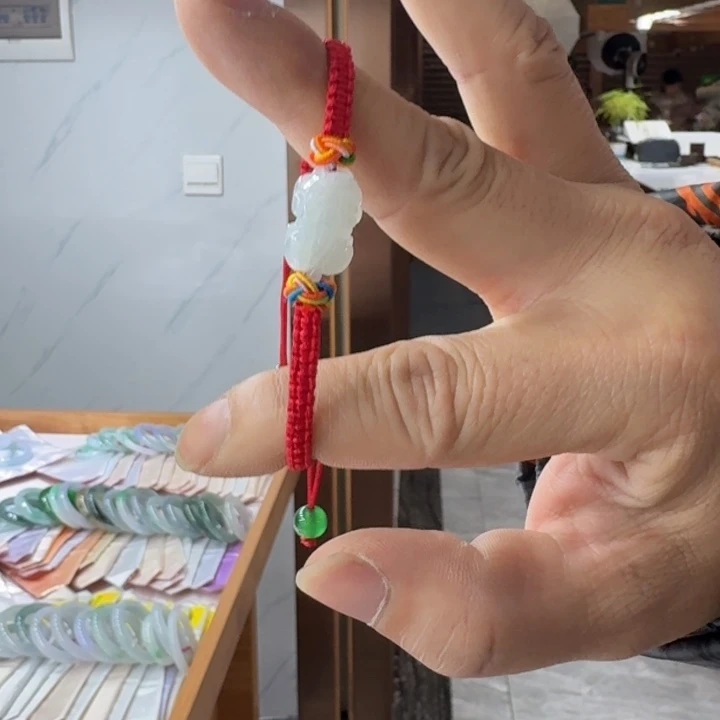 翡翠吊坠(不含链)未镶嵌纯天然缅甸翡翠A货买断