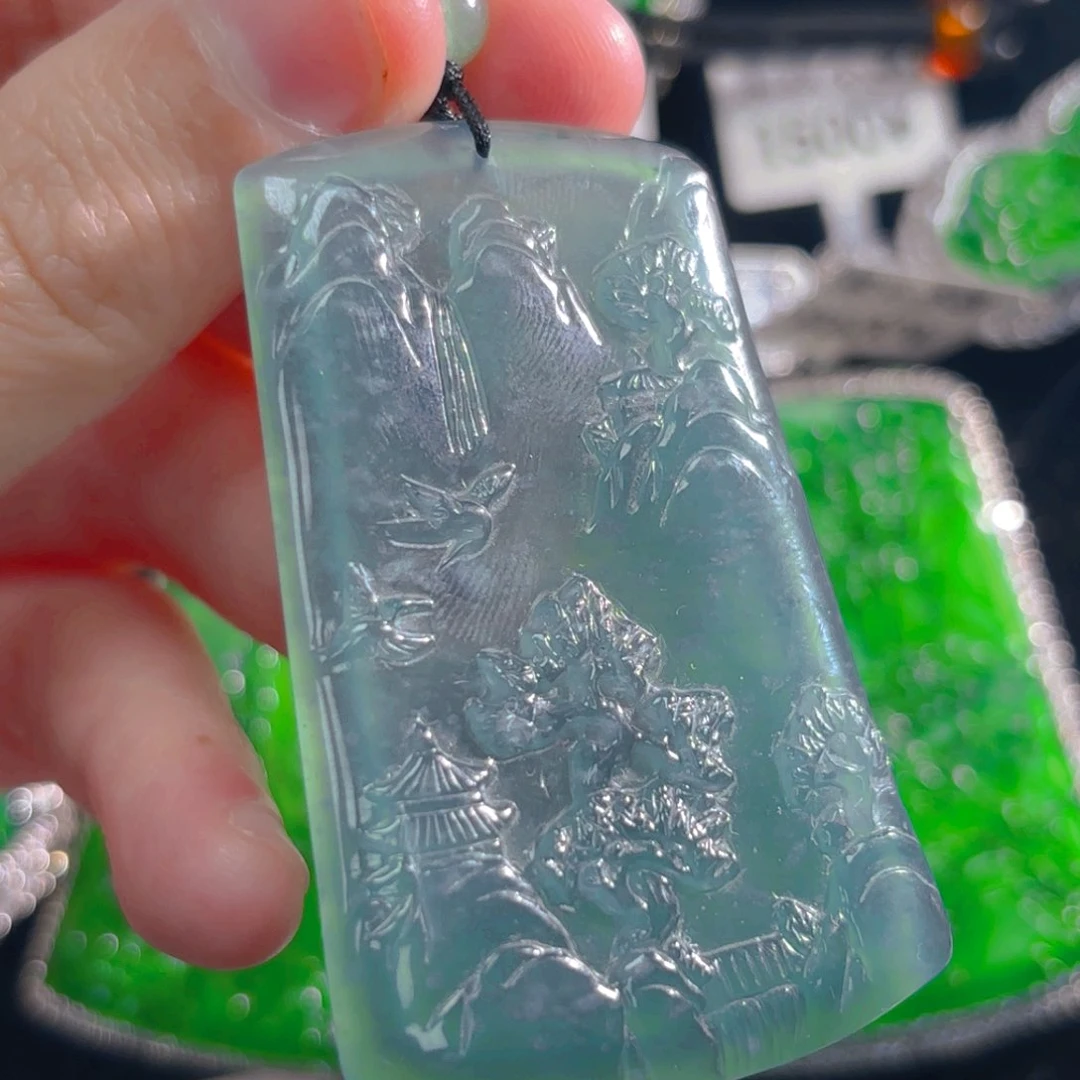 翡翠颈饰未镶嵌山水牌