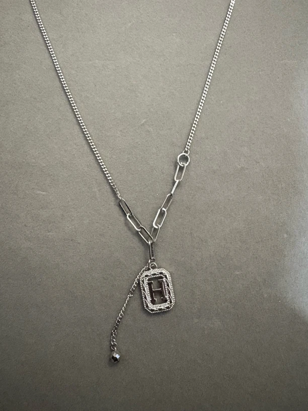 铂金PT950.套链。