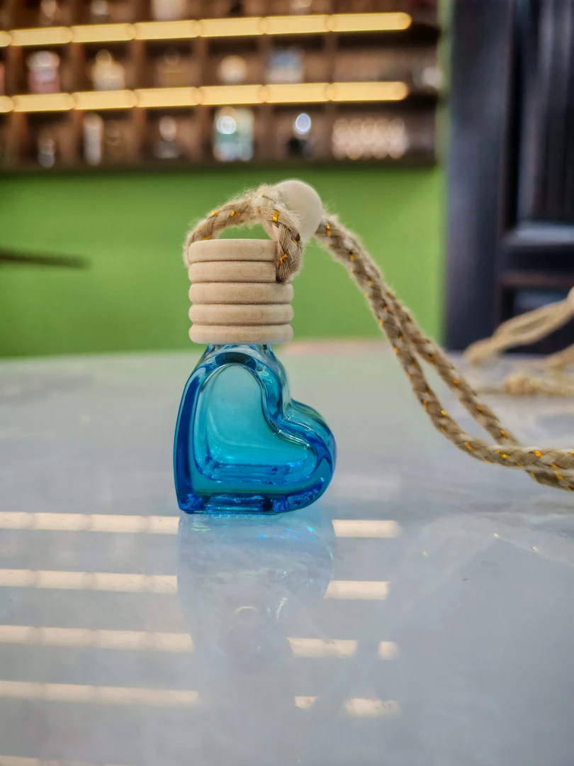 车载香薰香氛香水挂件车上车载香水车内扩香香水瓶挂件车载香薰瓶