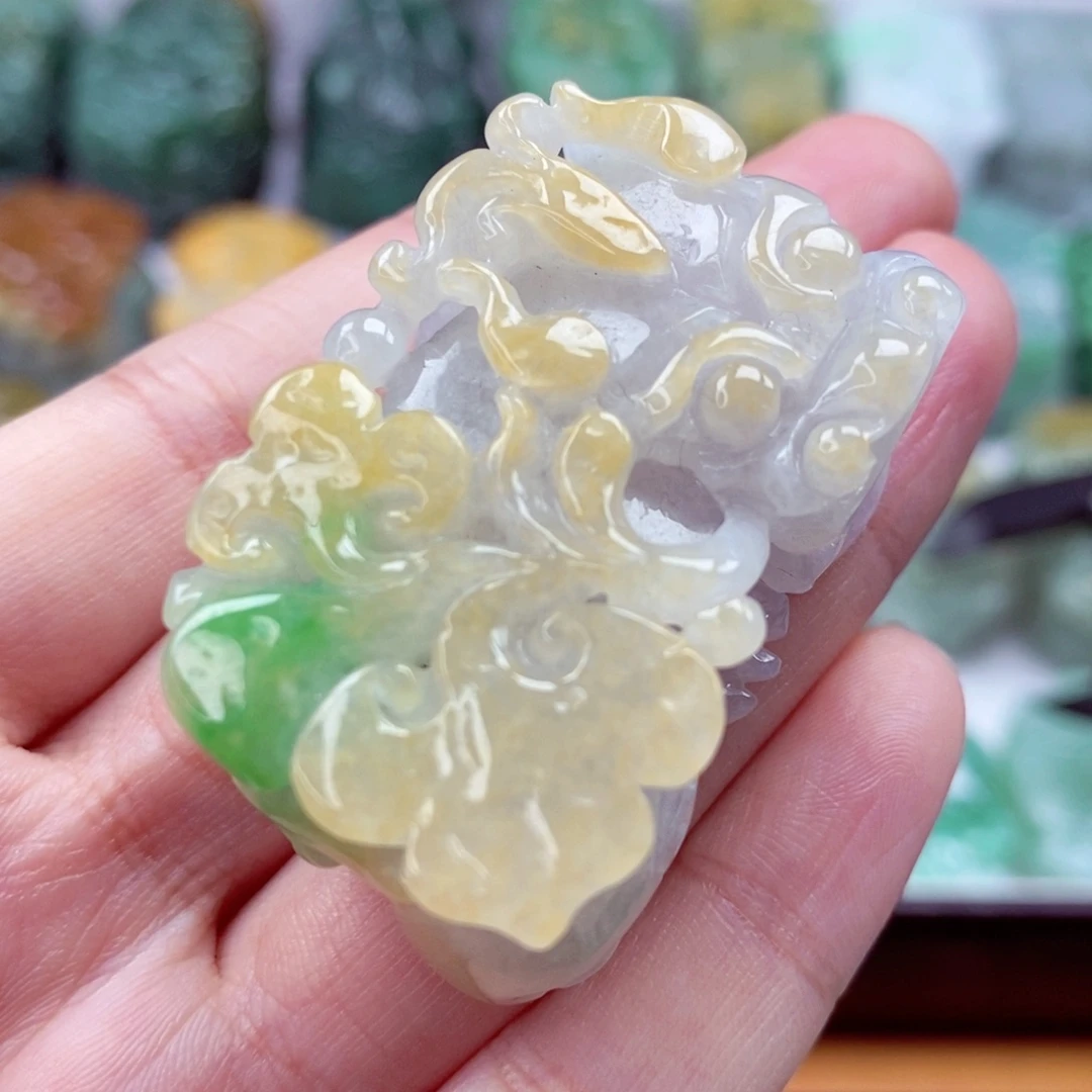 翡翠颈饰未镶嵌翡翠