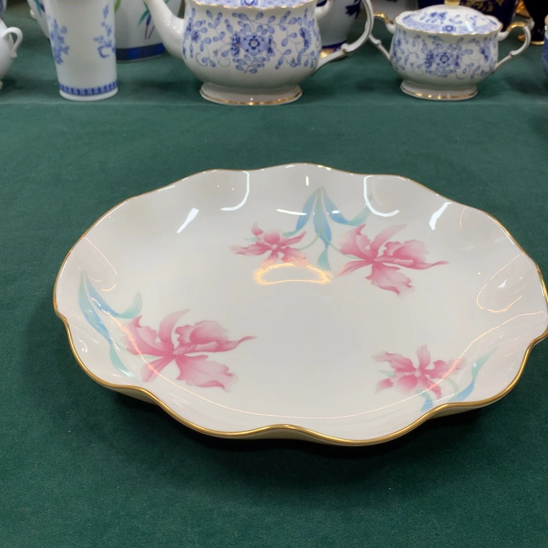 摆件陈*芳全是大漂亮瓷器啊美美哒