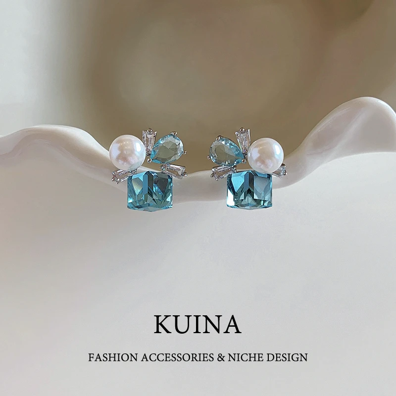 铜合金仿水晶耳饰 超闪蓝色水晶珠珠耳环2025高级感耳钉小众耳饰