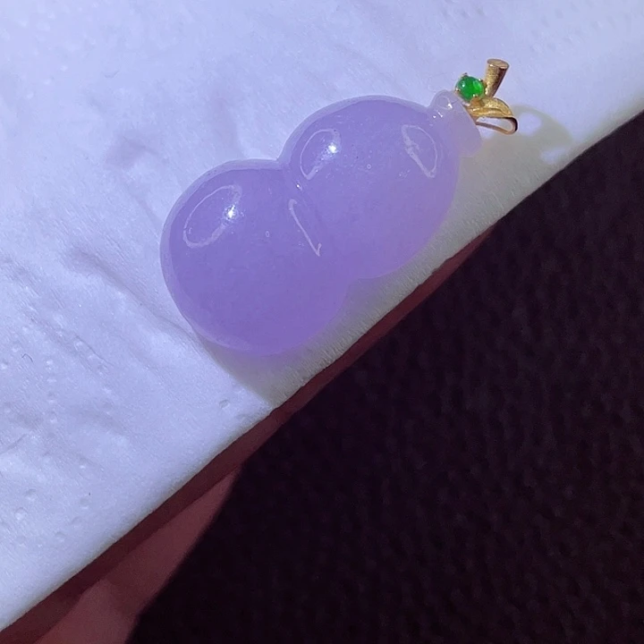 翡翠18K金镶嵌颈饰翡翠