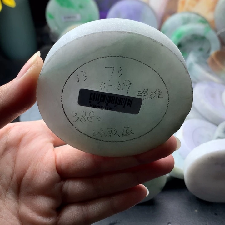 定制翡翠未镶嵌手镯