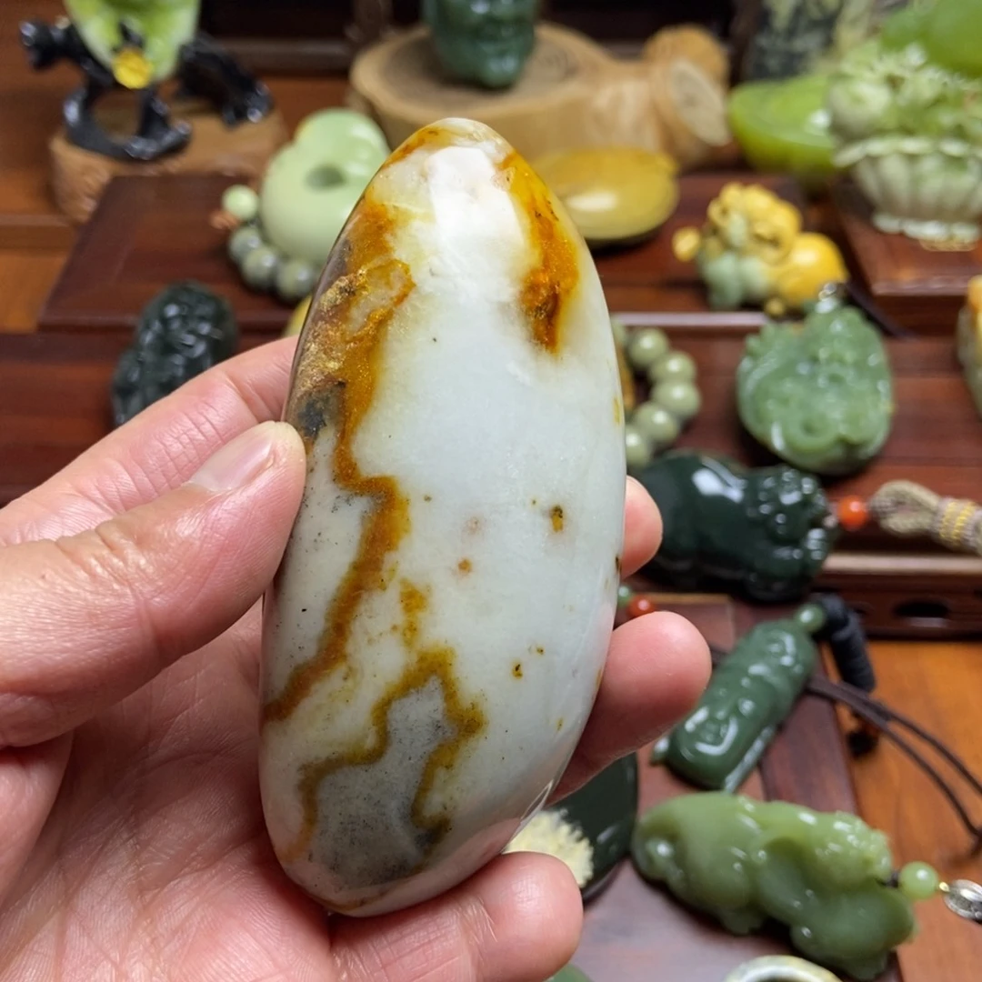 蛇纹石玉手把件未镶嵌