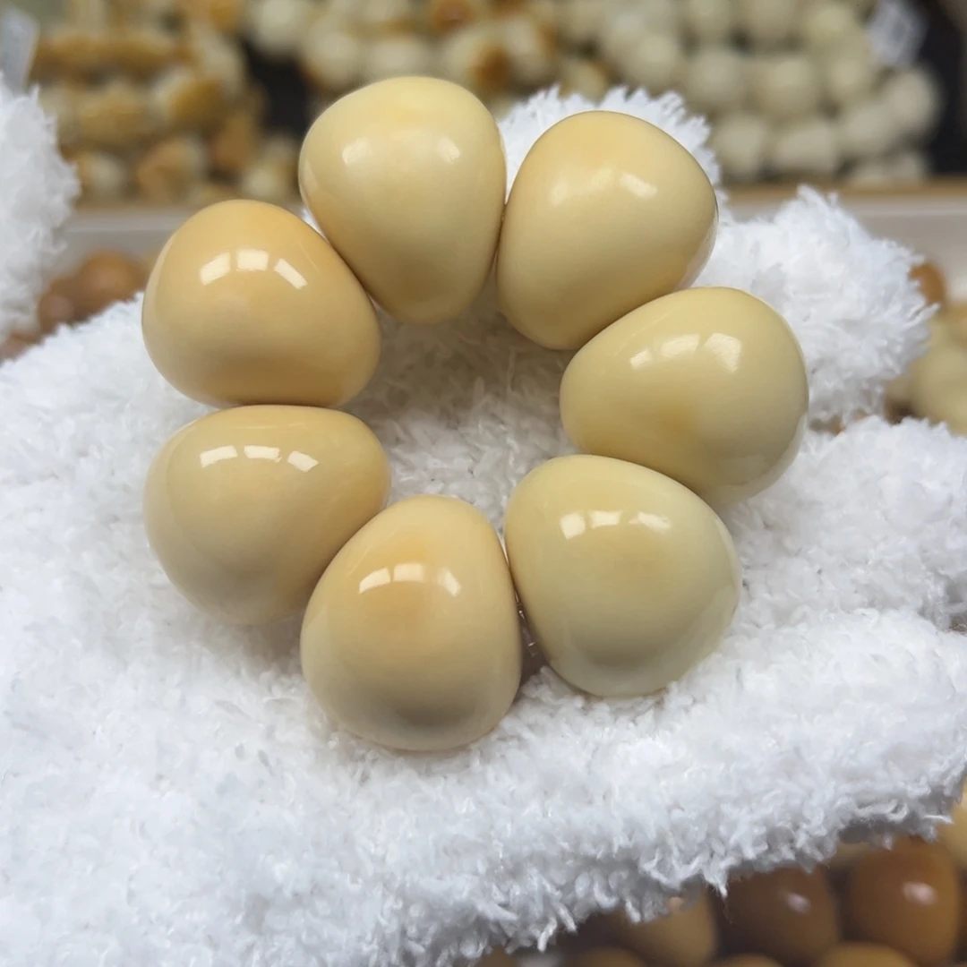 手串菩提根/象牙果9.6.7微瑕山竹