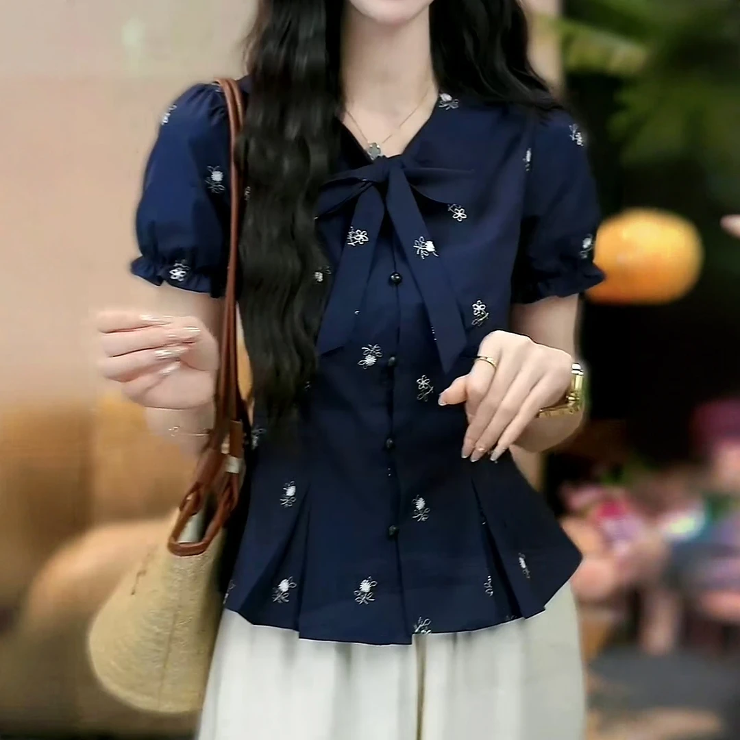 时尚百搭蝴蝶结印花衬衫2025夏季新款法式气质显瘦泡泡袖休闲上衣