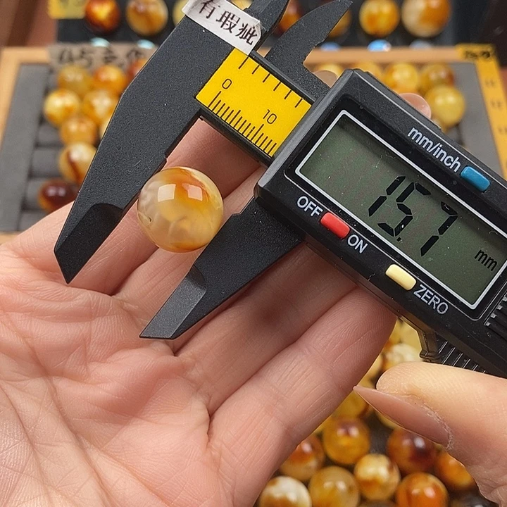 琥珀未镶嵌珠宝奇石蜜蜡1134