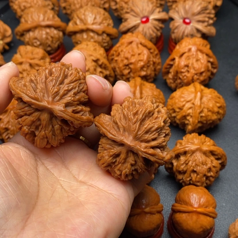 【闪购商品】文玩核桃把件你***好核桃