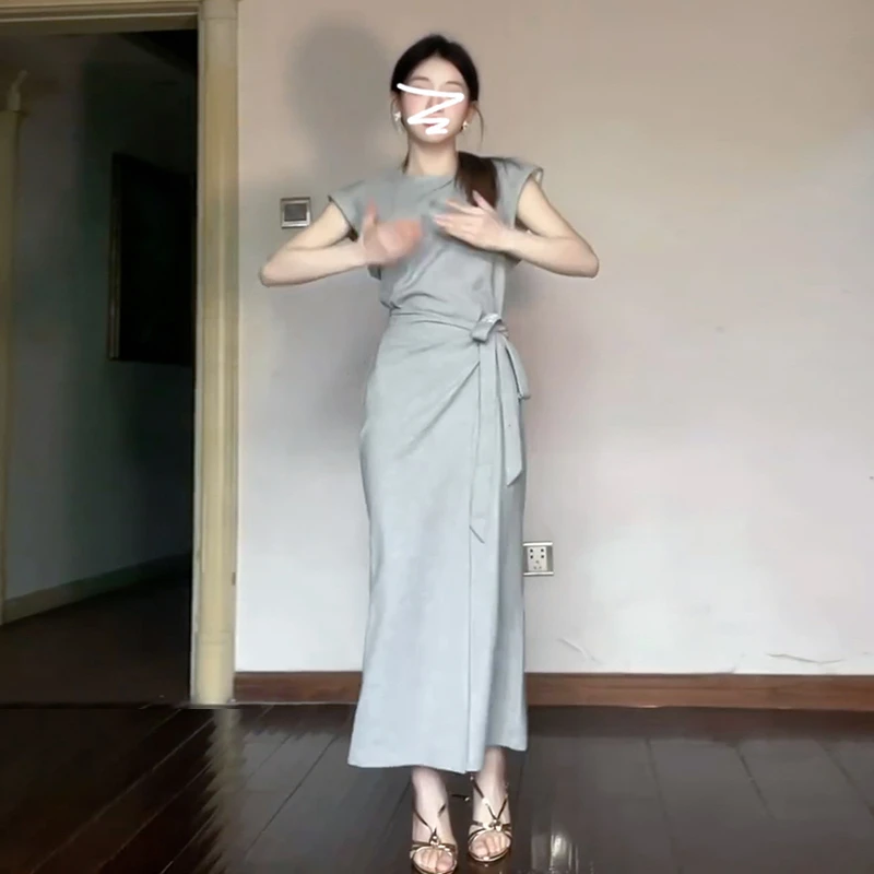 2069夏季短袖连衣裙气质收腰裙子包臀设计感不规则休闲运动
