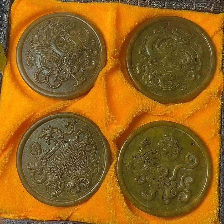 白玉菩提吊坠精品文玩