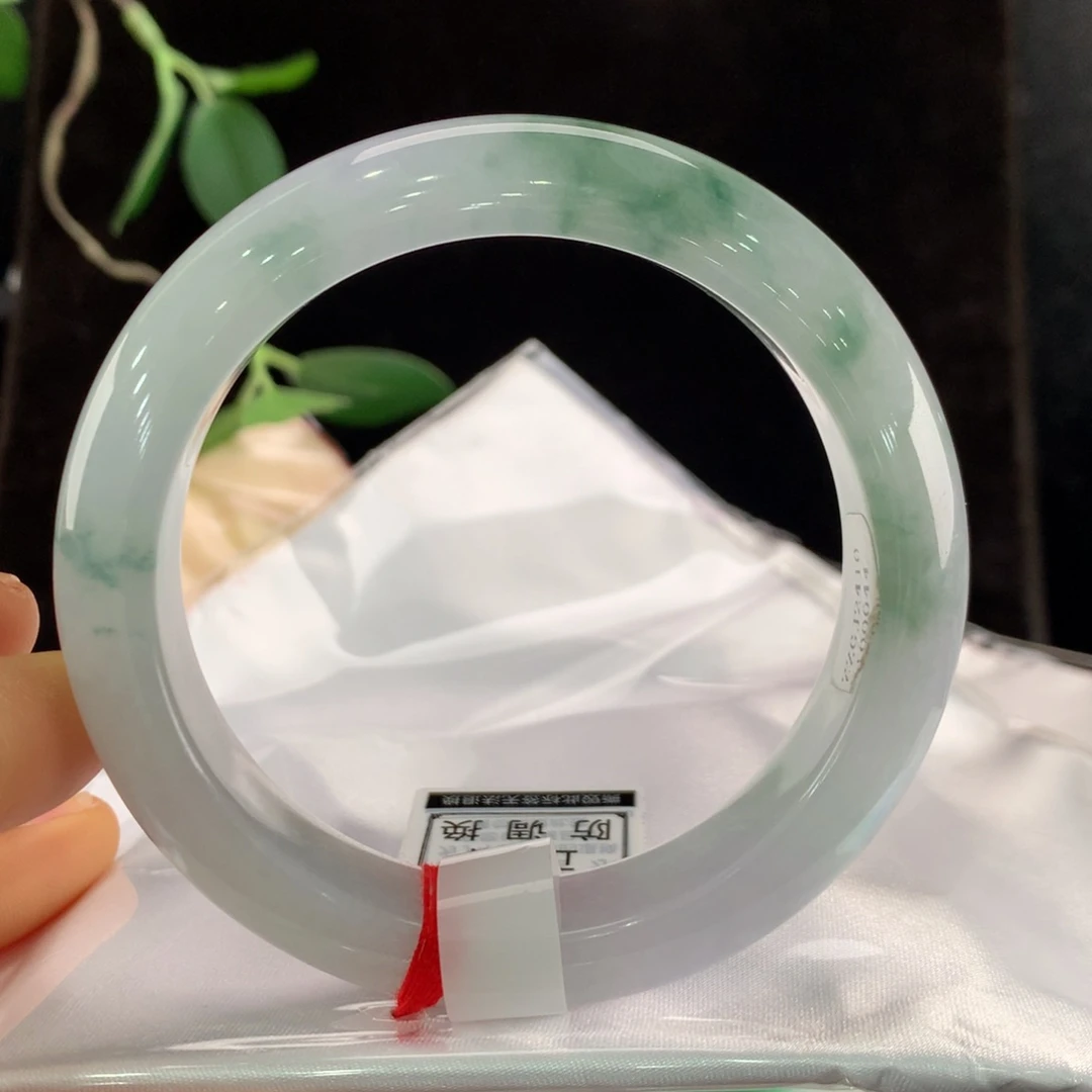 翡翠手镯未镶嵌111-0044