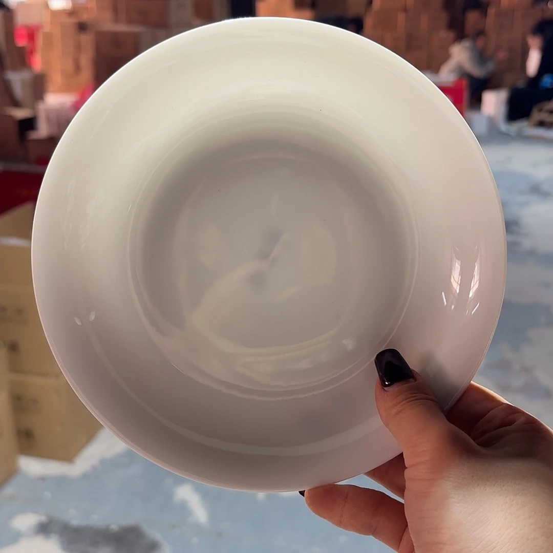 景德镇7英寸白四个好的不带