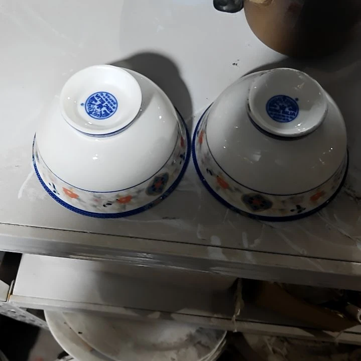 夏***奶摆件陶瓷盘子碗啥都有