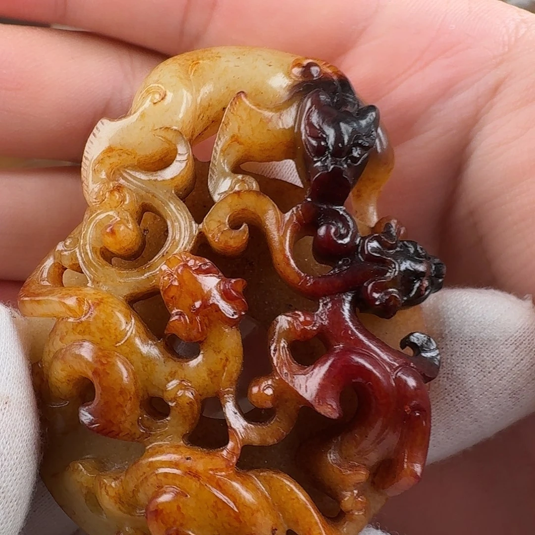 很***好未镶嵌和田玉挂件