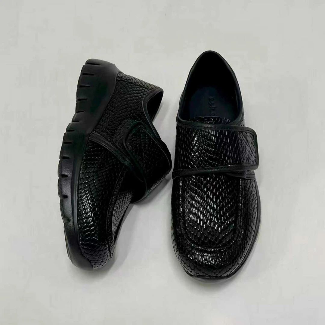 ESKEIN2025新款轻便运动软底舒适妈妈鞋平底大码34-43真皮乐福鞋