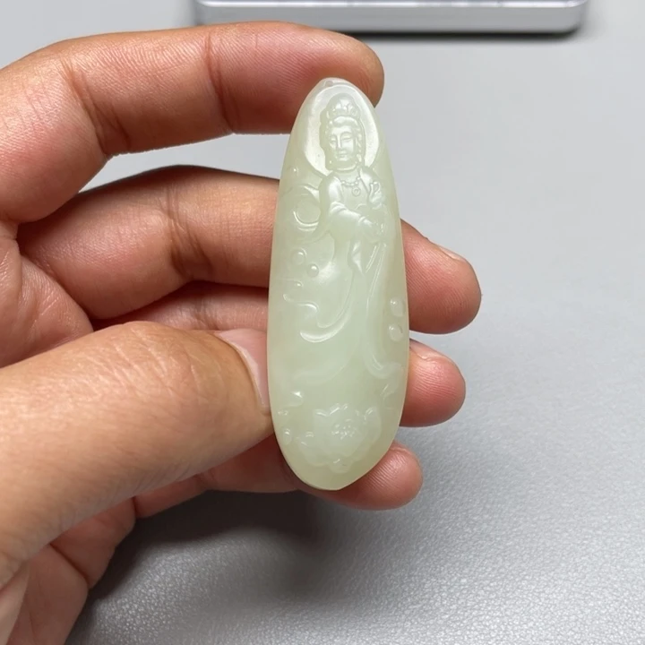 和田玉吊坠(不含链)未镶嵌天**空