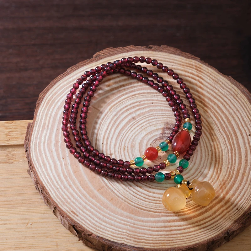 天然石榴石三圈平安果天然玉髓吊坠手链-RY93201