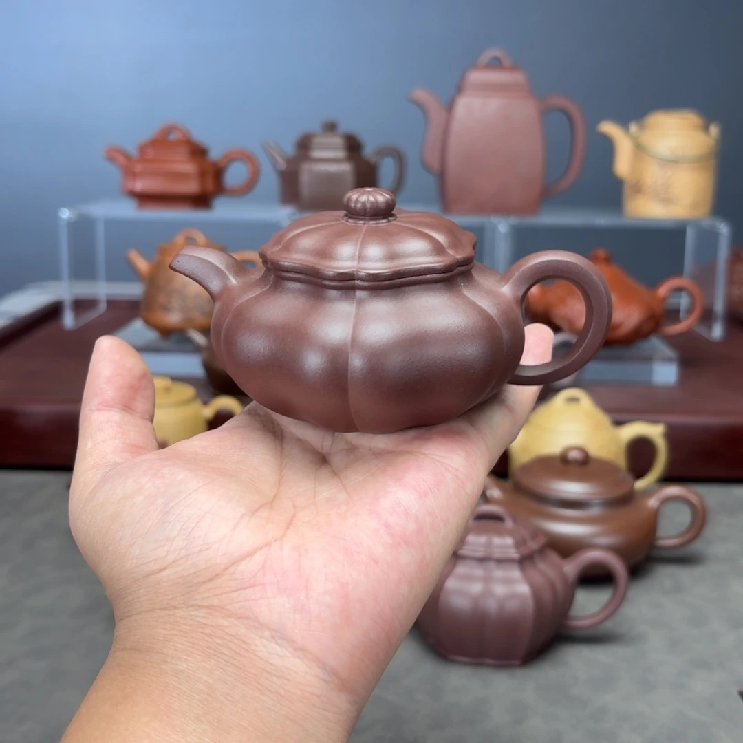 茶壶紫砂葵仿古150CC紫泥