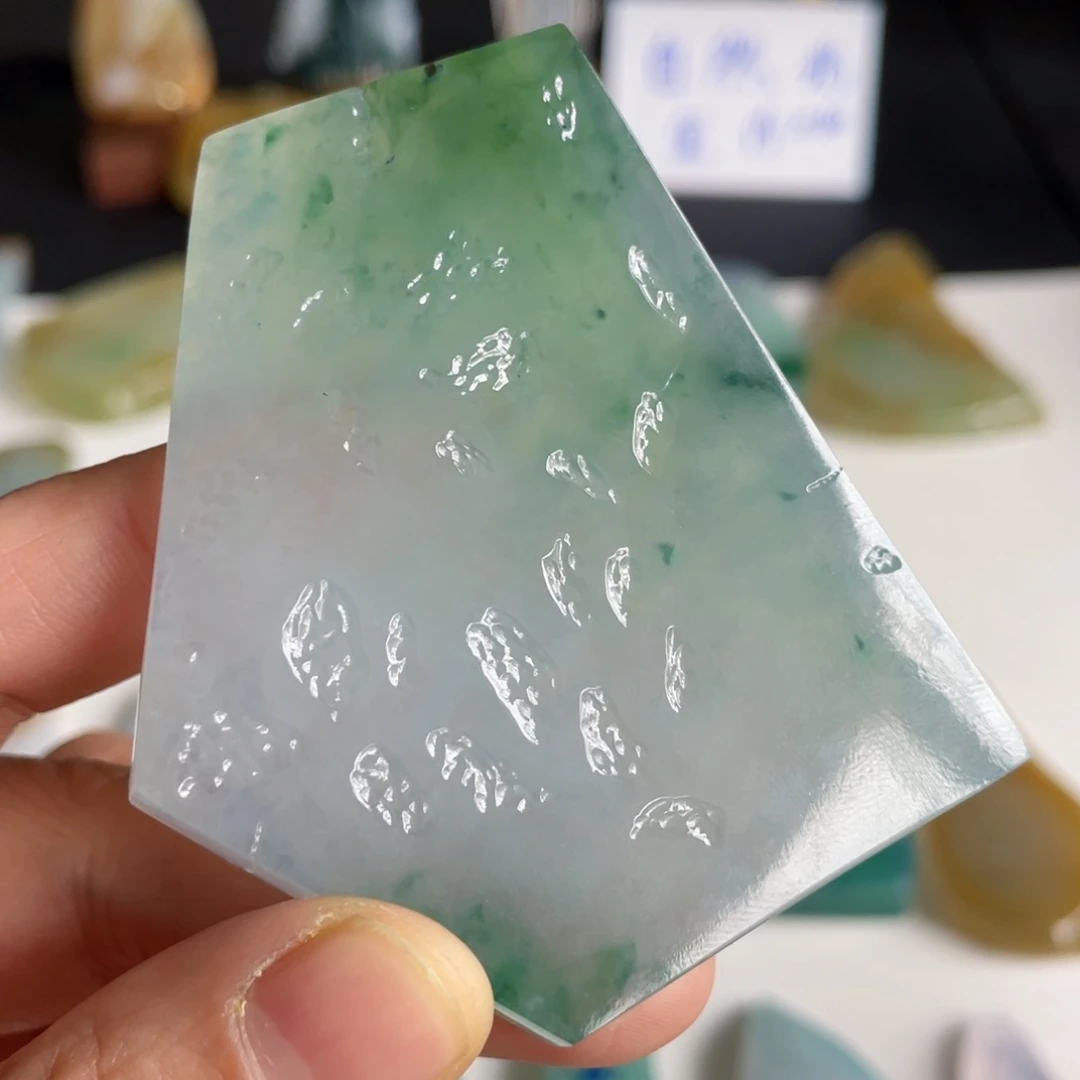 定制翡翠未镶嵌包工