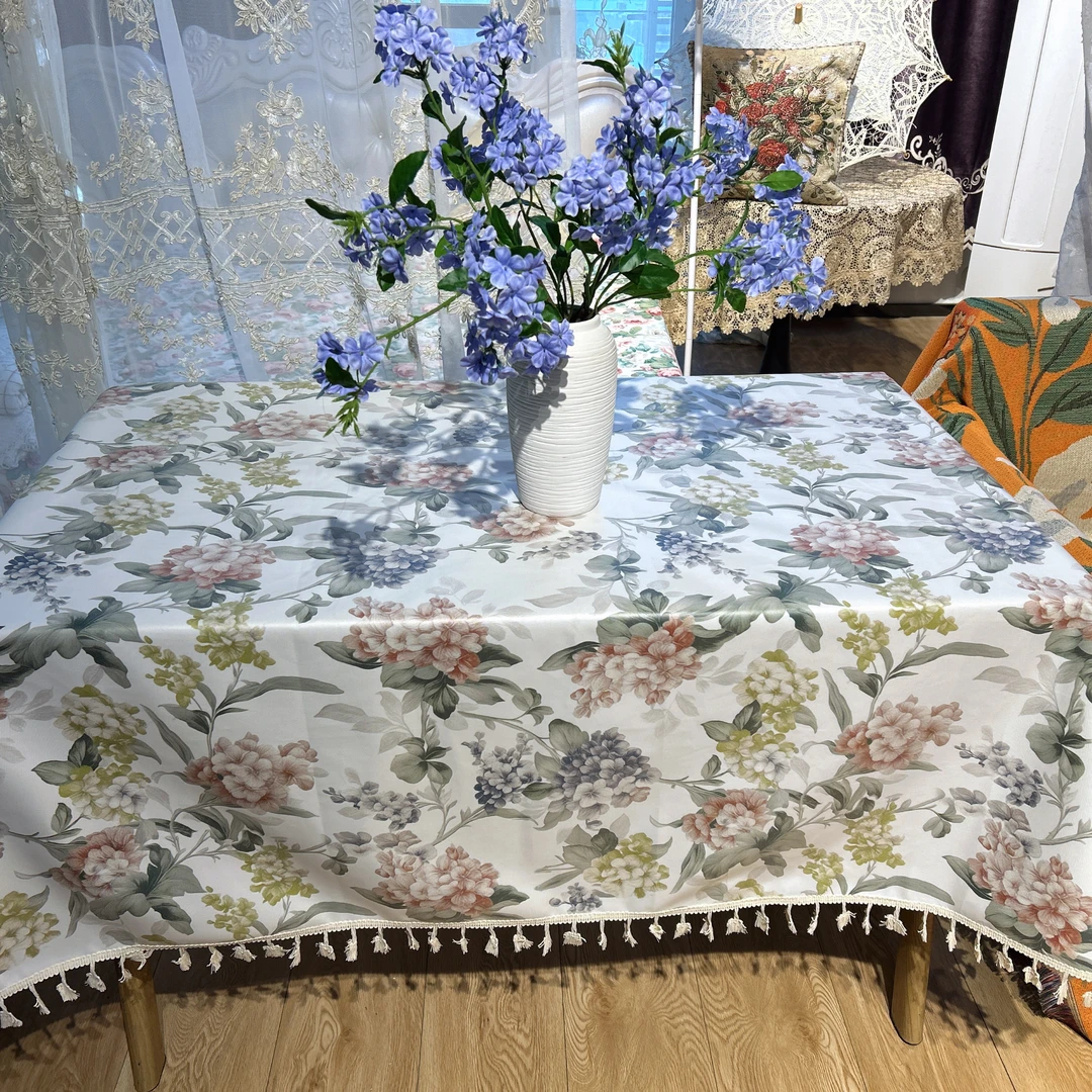 DY256-1-1 涤棉（145*215cm)白底繁花似锦防尘多功能防水流苏桌布