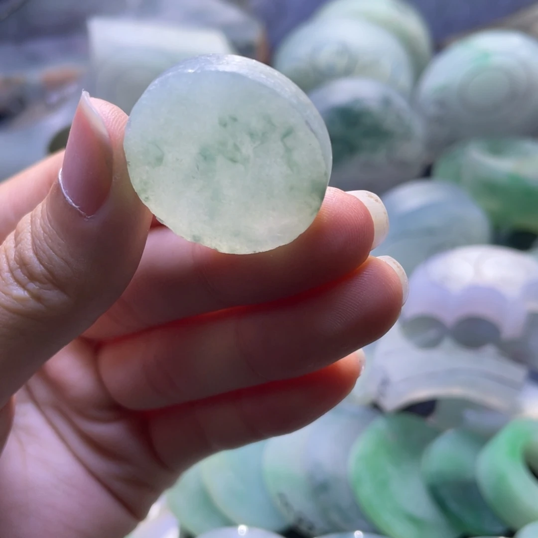 定制翡翠未镶嵌翡翠