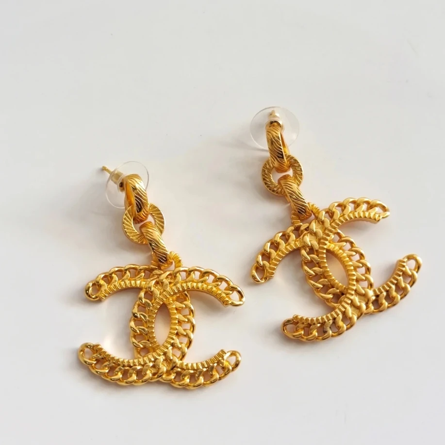 未使用 Chanel/香奈儿 耳环金色镂空重工时尚