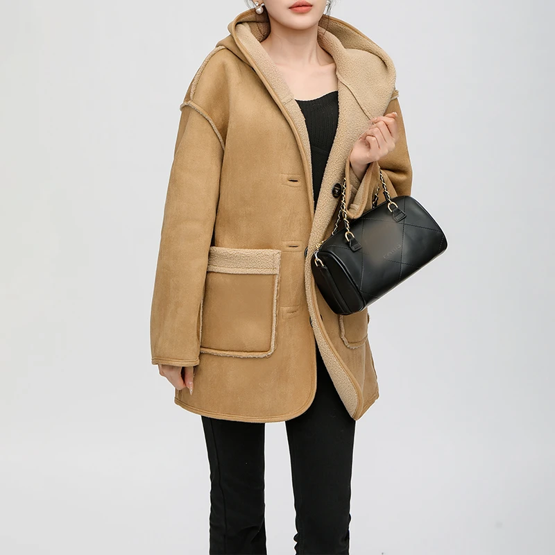 宝莎伦时尚高级感羔毛一体正反两穿连帽外套600126