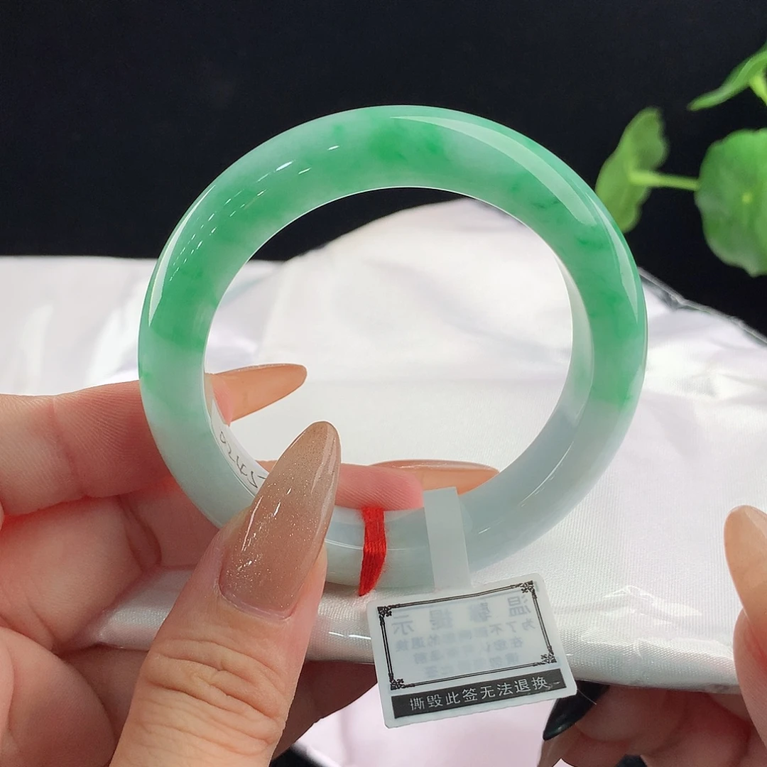 翡翠未镶嵌手镯正51/52