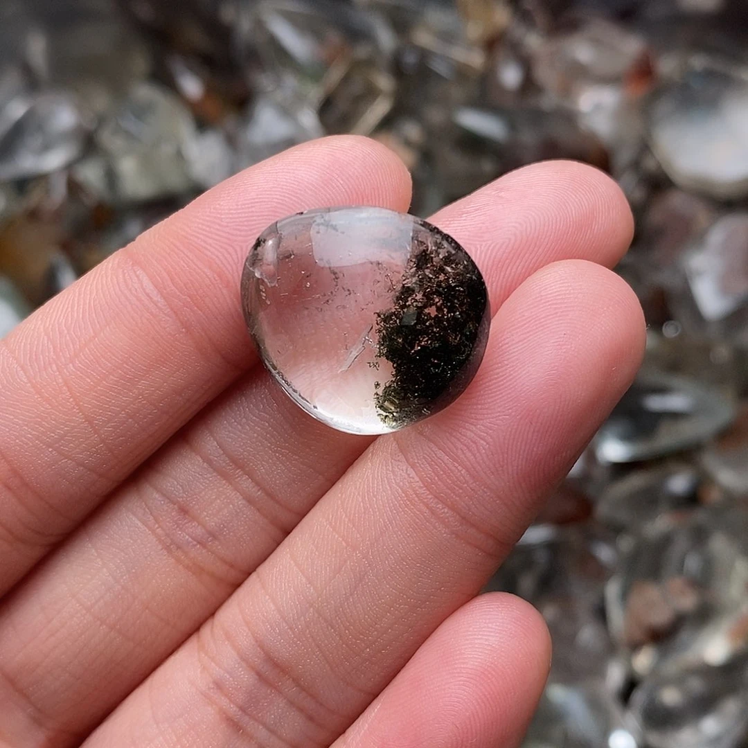 未镶嵌颈饰水晶认*水晶