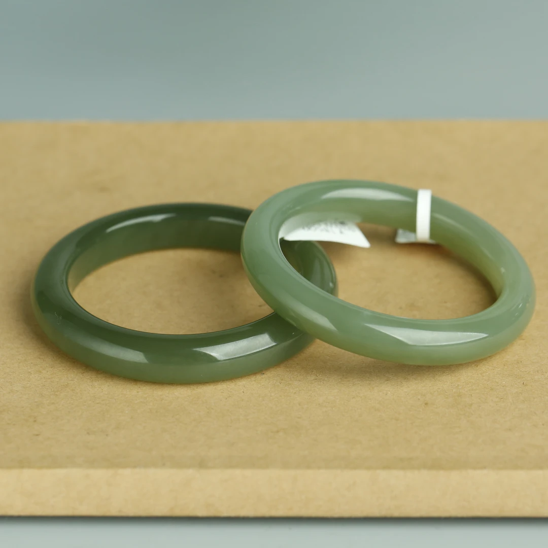 和田玉湖水绿茶晴手镯玉镯绿色玉石手镯女款女士福镯多样性发其一