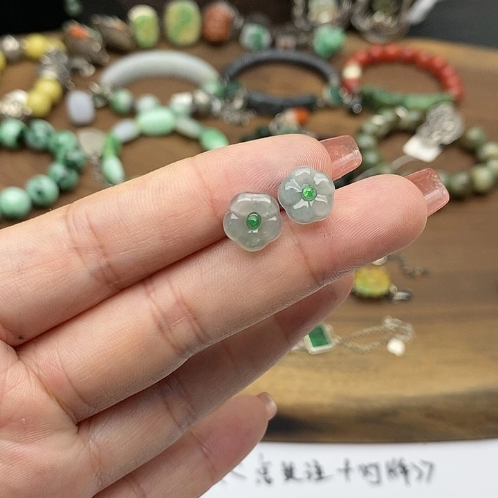 翡翠银S925镶嵌耳钉007