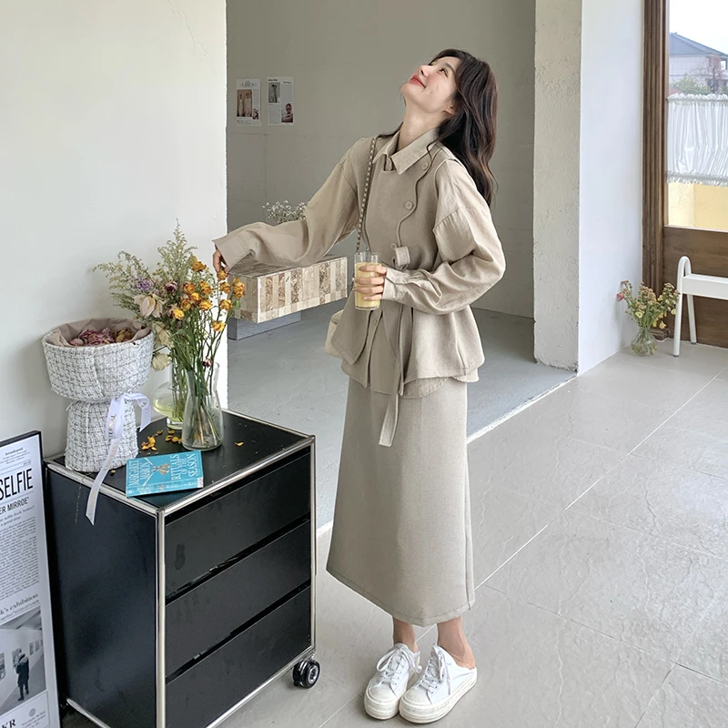 设计感小众高级感不规则马甲半身裙三件套2025新款独特超火套装女