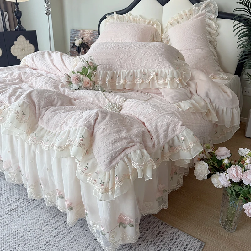 冬季高克重立体雕花绒牛奶绒床裙款四件套双层花边公主风保暖被套