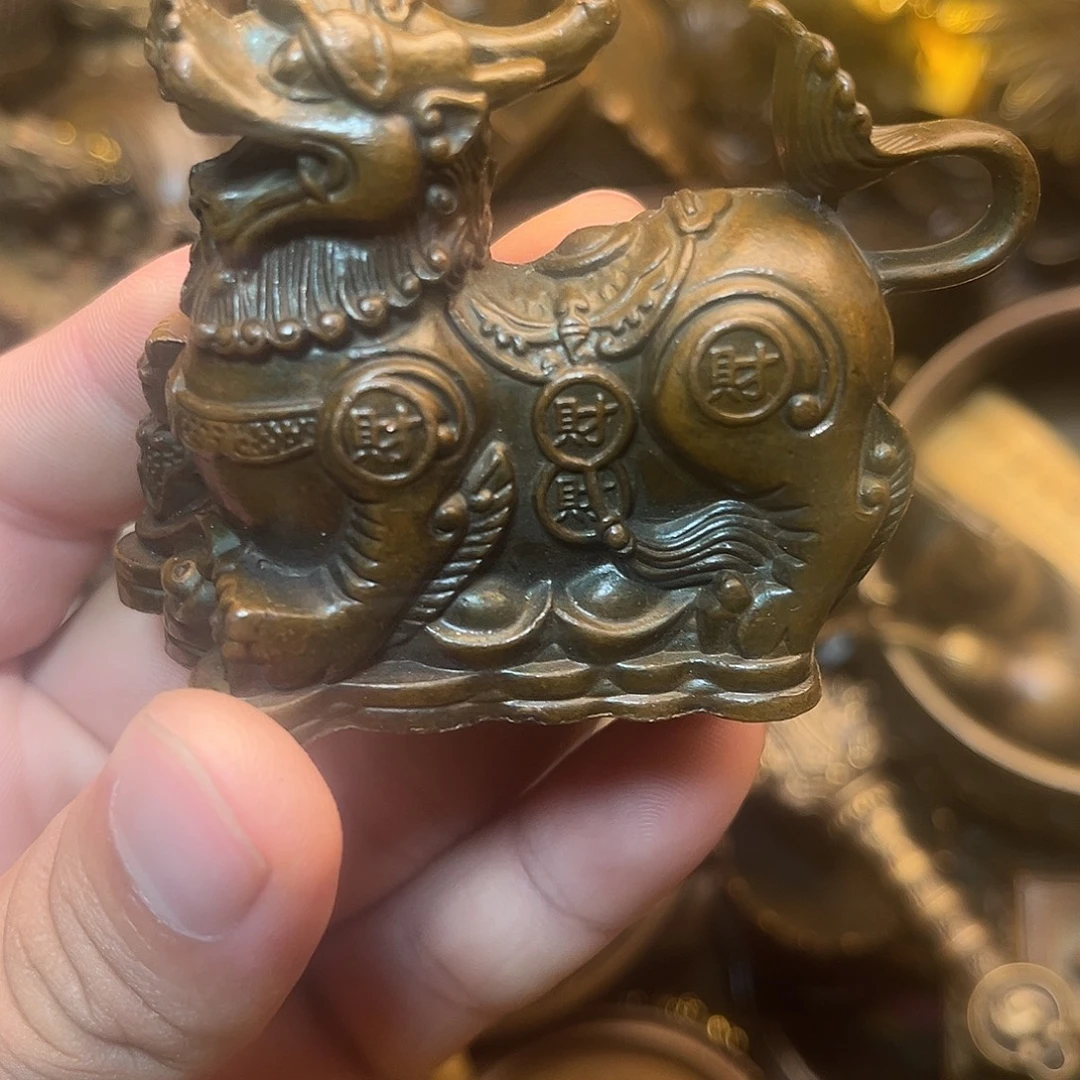 精美铜器工艺品等