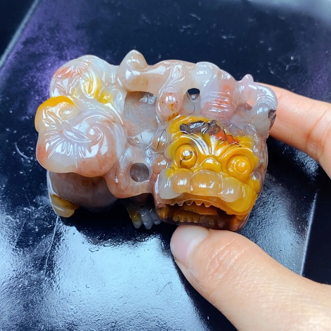 石英质玉（黄龙玉）未镶嵌颈饰