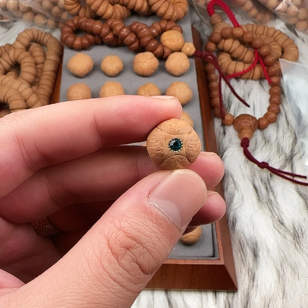 凤眼菩提把件麒麟眼单颗