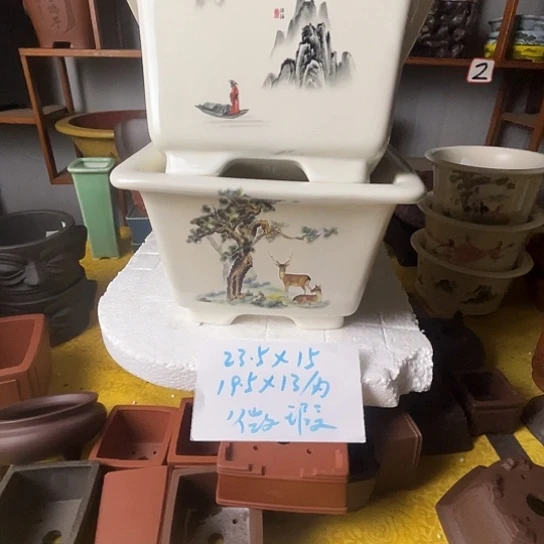 宜兴紫砂花盆贴花微瑕