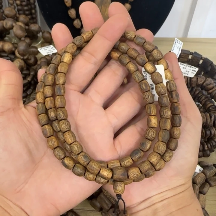 沉香手串乌身多样性发货一条卡7-20克